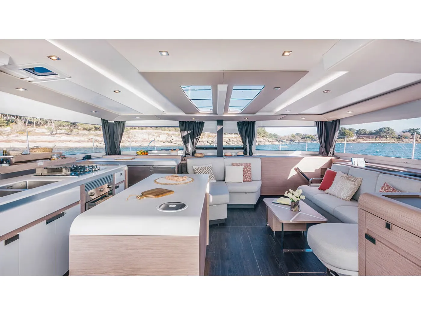 Flow - Catamaran in Perigiali