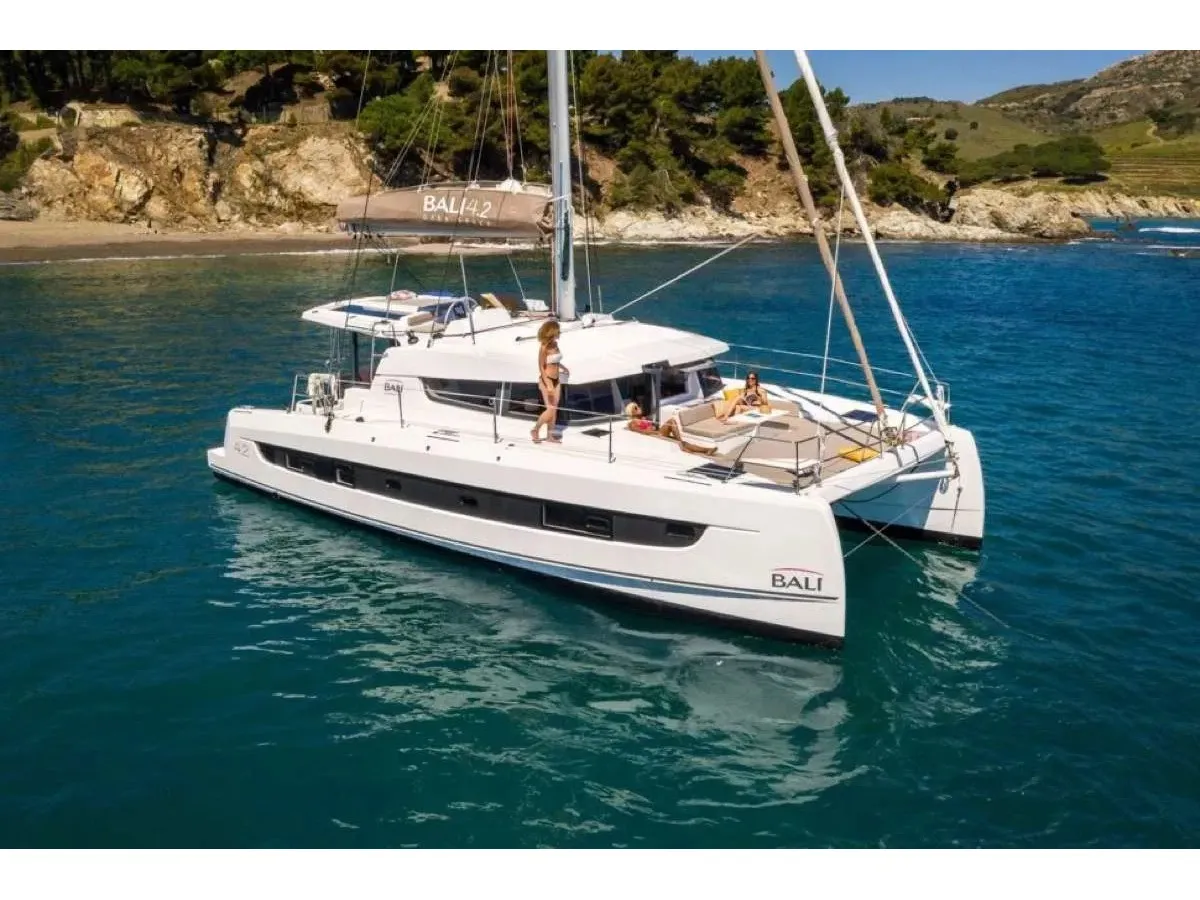 Solanna - Catamaran in Perigiali