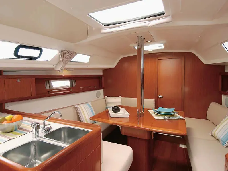 Marilou - Sailboat in Nea Peramos