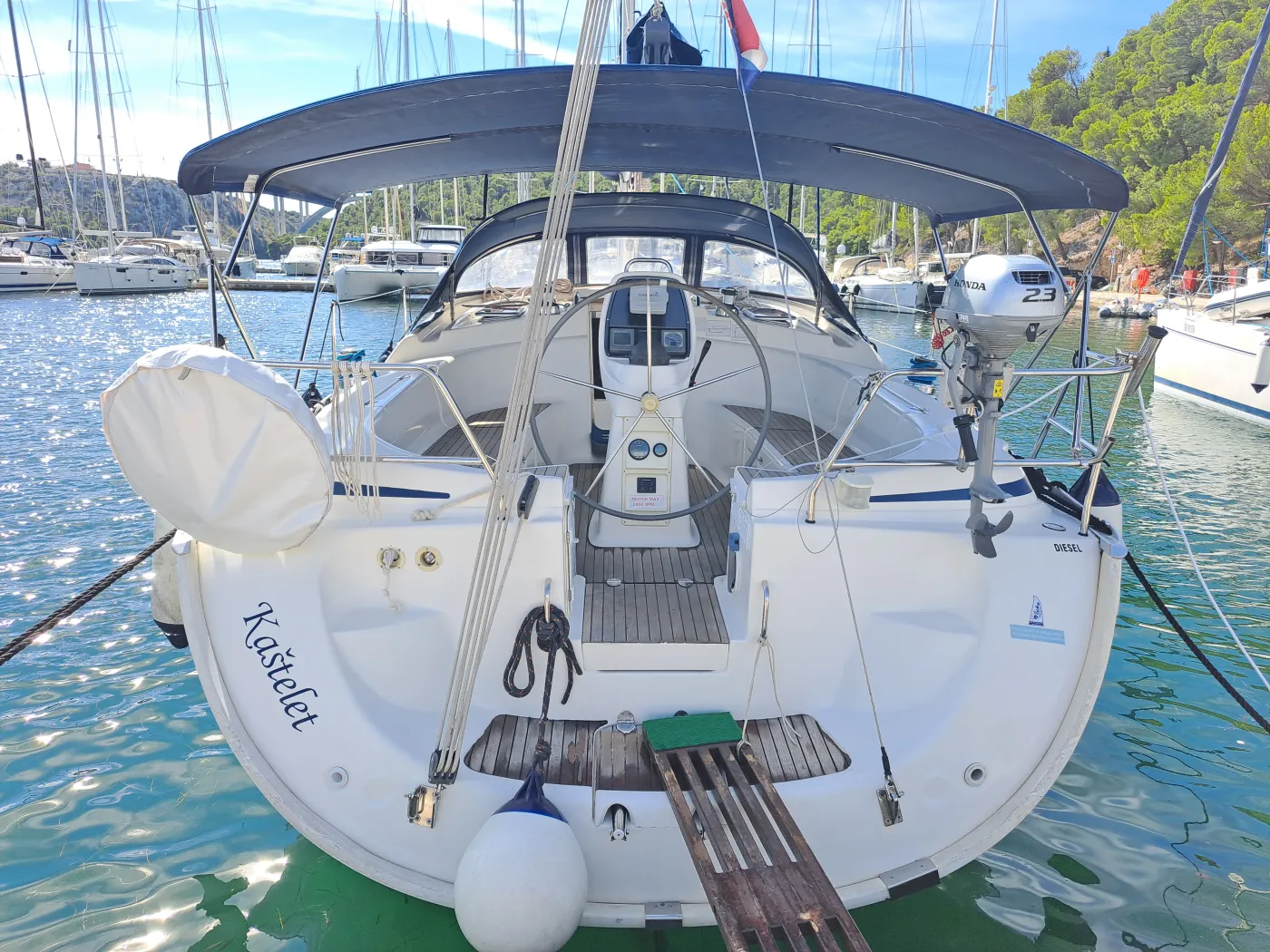 Kaštelet - Sailboat in Skradin