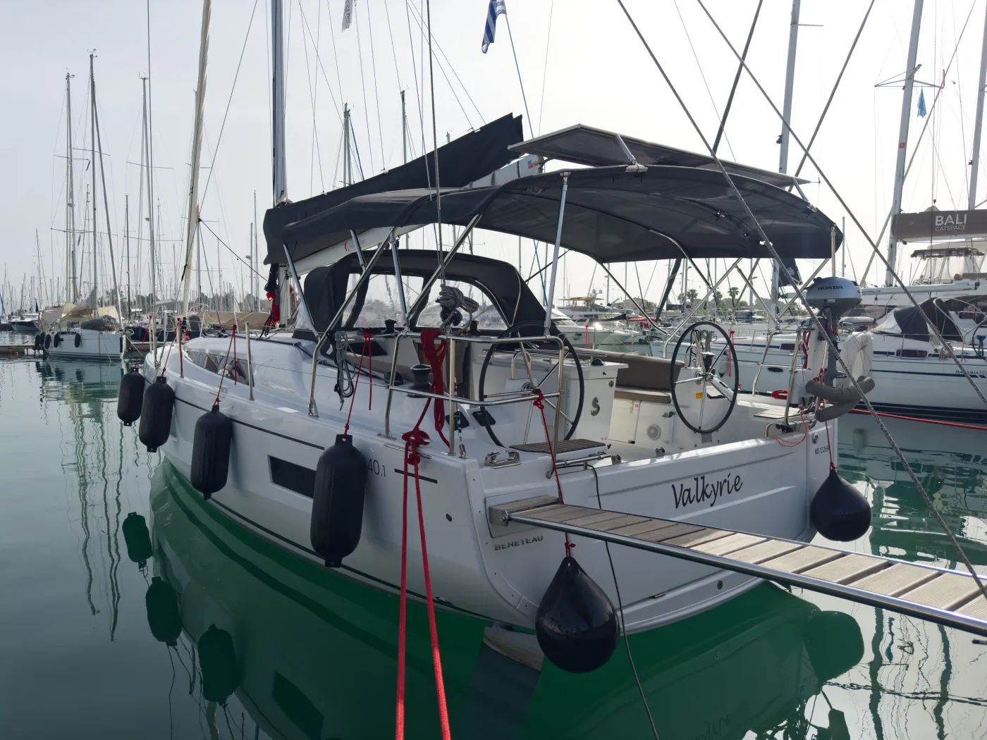 Valkyrie - Sailboat in Kontokali