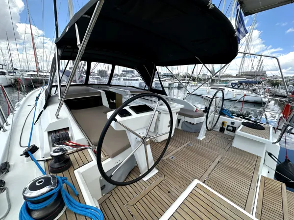 Sail Away (Refit 2025 - A/C - Electric Heads)