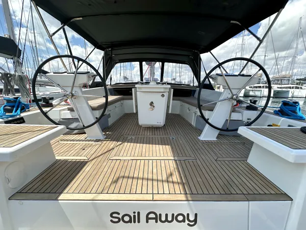 Sail Away (Refit 2025 - A/C - Electric Heads)