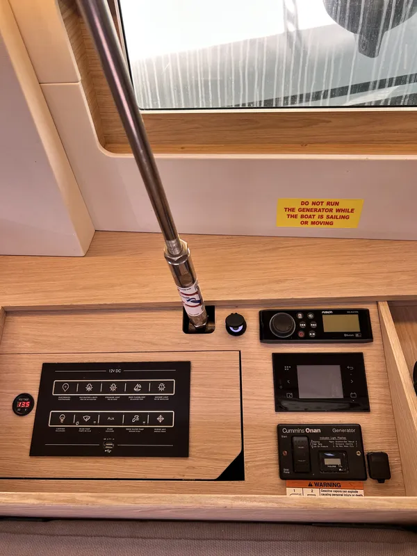 Barracuda (Refit 2026 - A/C - Generator - Electric Heads - 12 Pax)