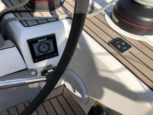 Salt Water (A/C - Generator - Inverter - 12 pax)