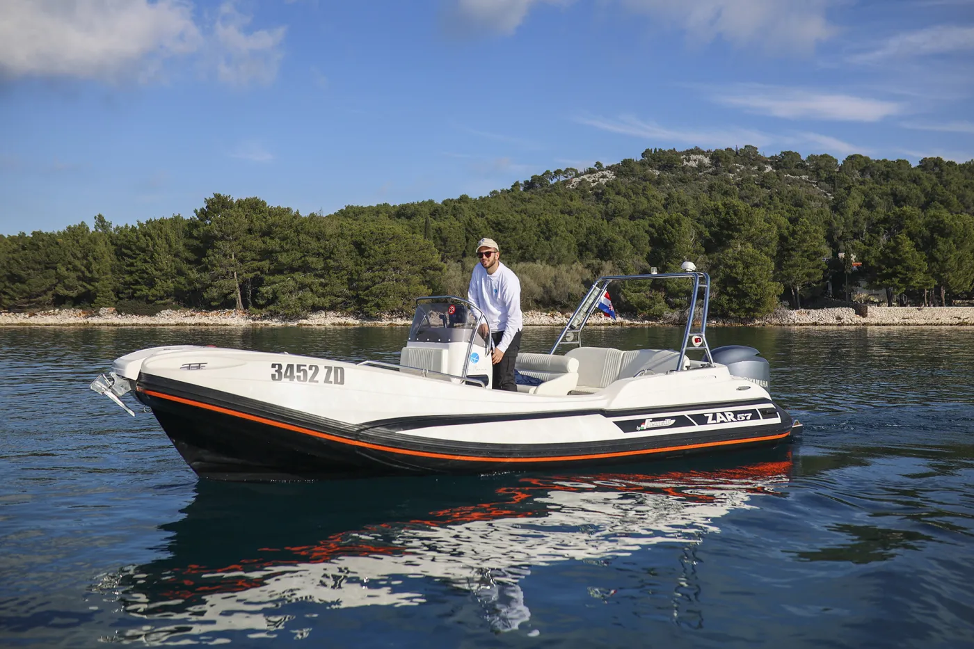 no name - Motor Yacht in Sukošan