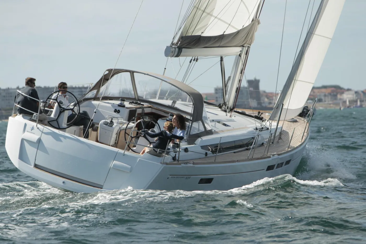 KAOS - Yelkenli içinde Porto Rotondo