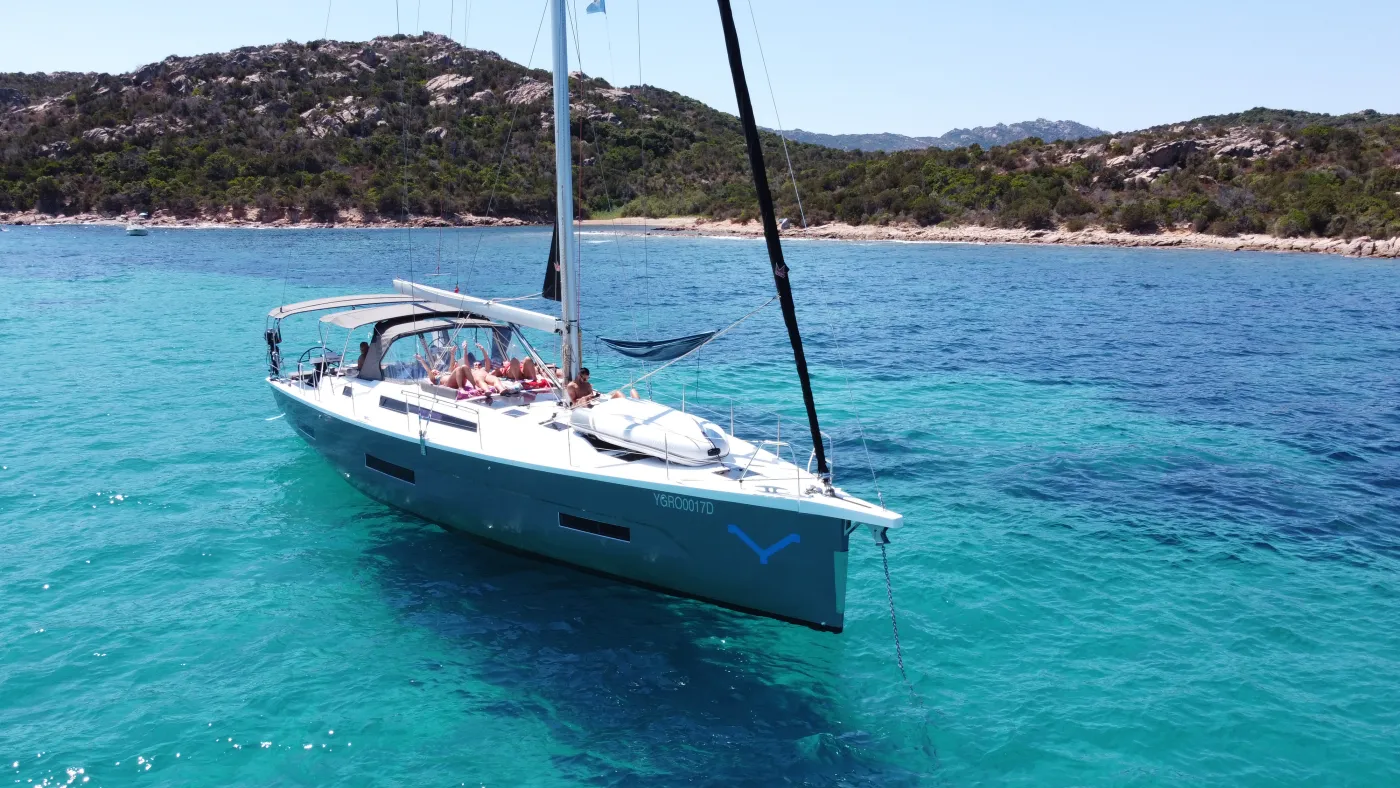 Asperula - Sailboat in Portisco