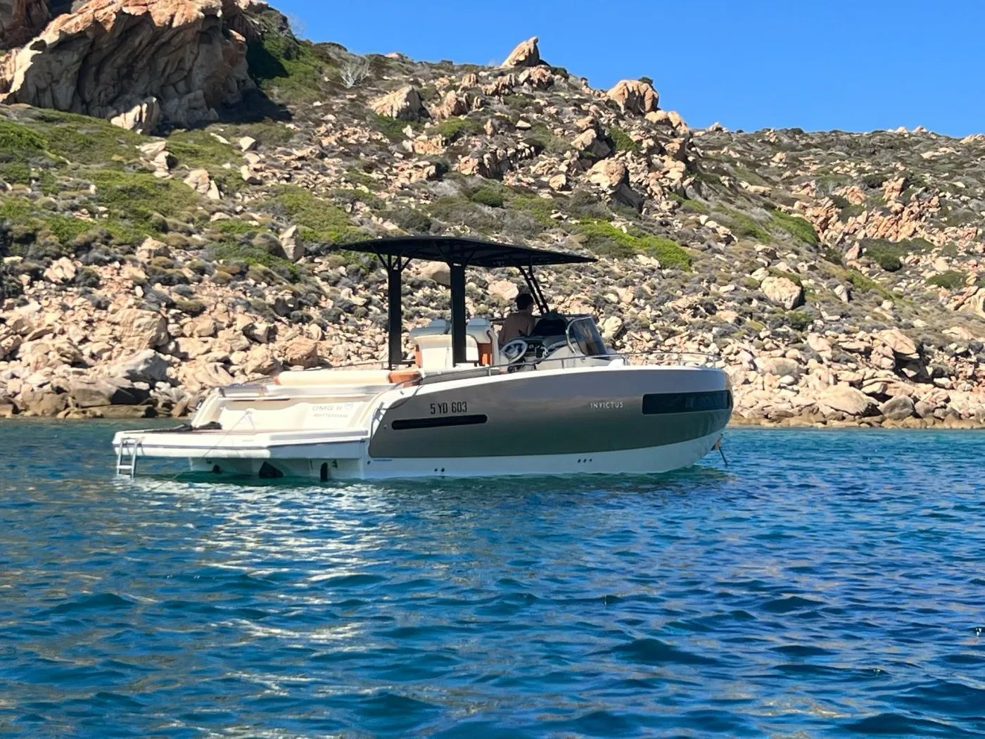 Invictus - Motor Yat içinde Porto Rotondo