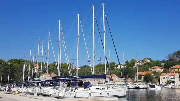 Marina Rogač - sailboats