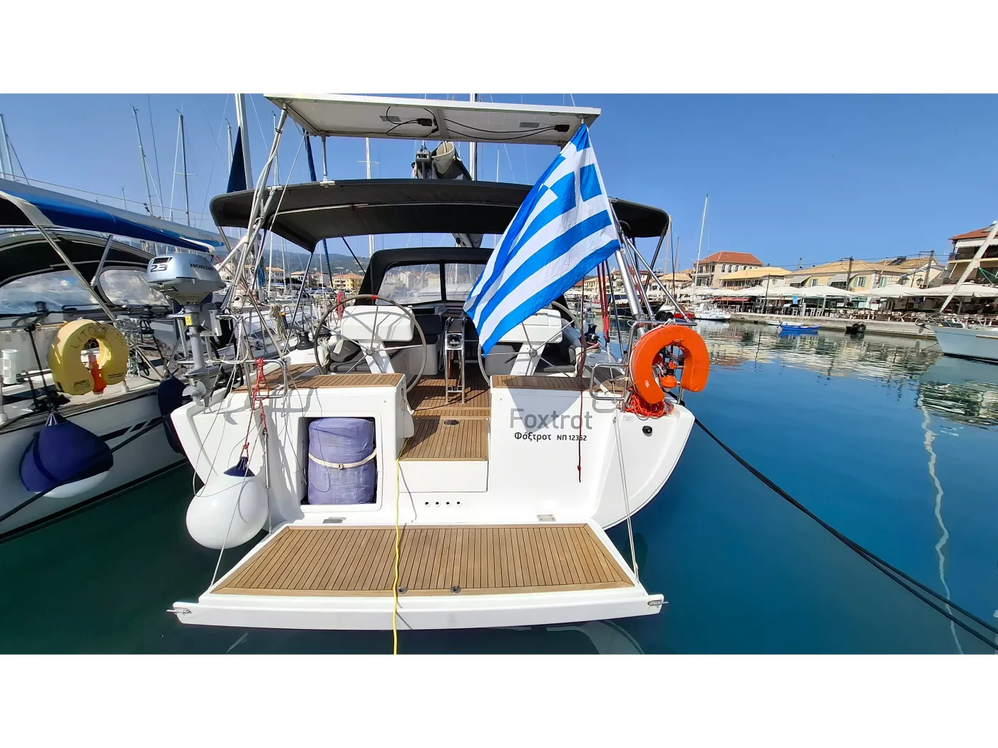 Foxtrot - Sailboat in Lefkada