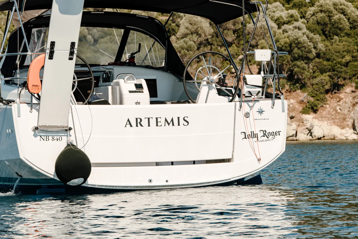 Artemis - Yelkenli içinde Volos