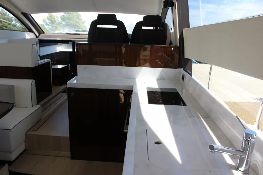 Lady Noble - Motor Yacht in Seget Donji