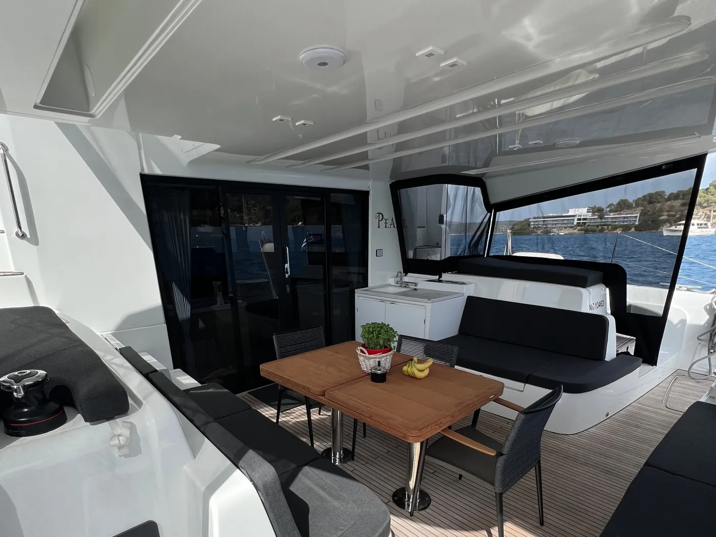 Pearl - Catamaran in Alimos