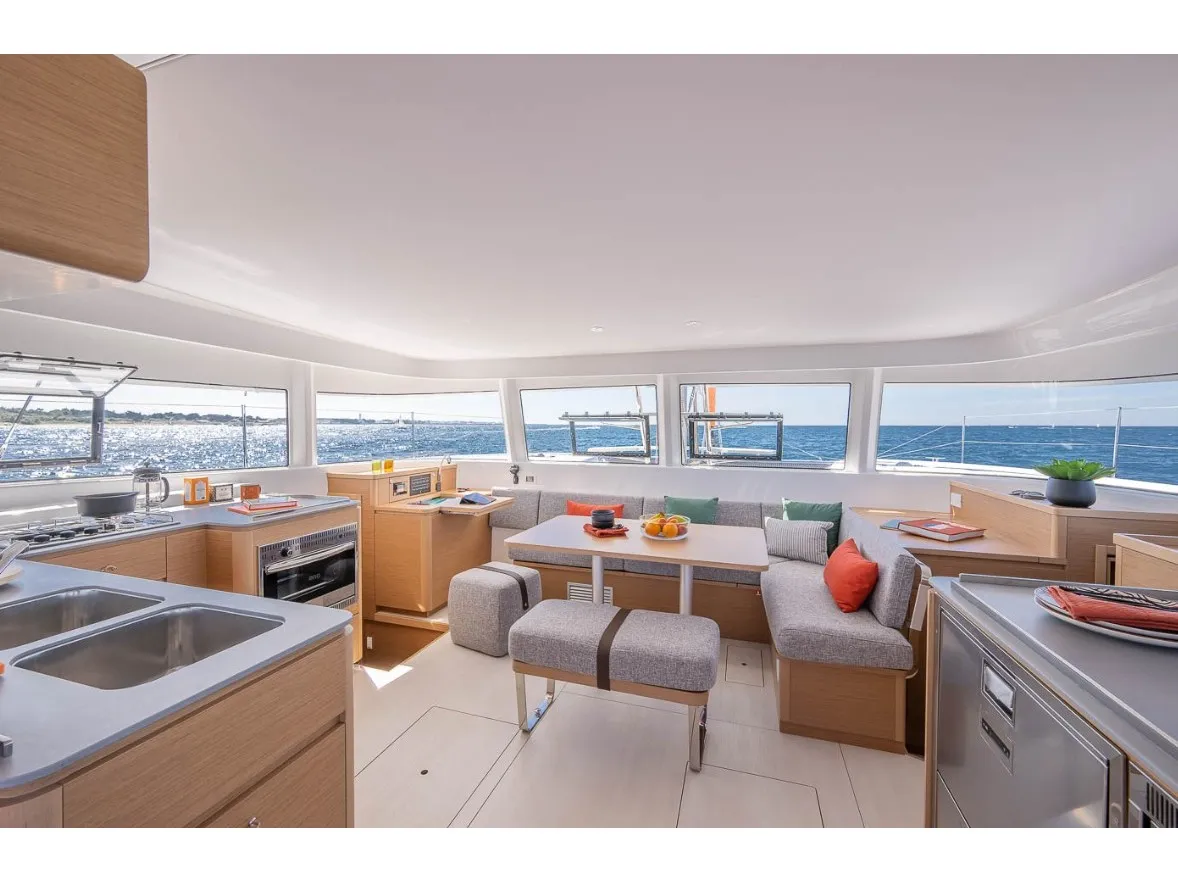 Comfort - Catamaran in Grimaud