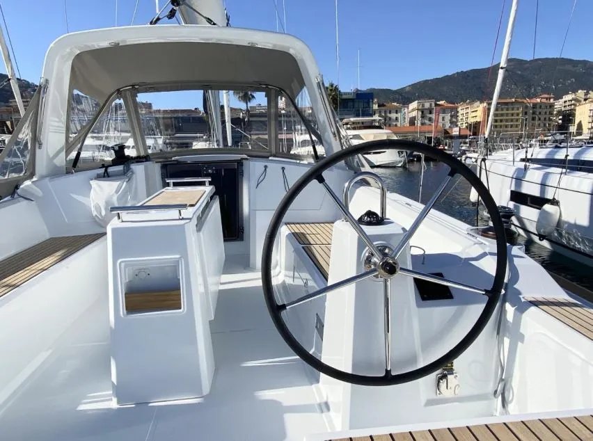 Maximus - Sailboat in Grimaud