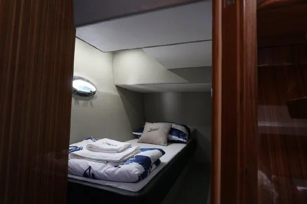 Marta V