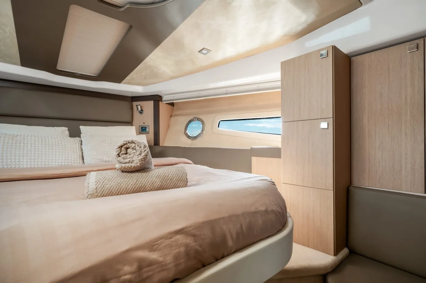 Premium - Motor Yacht in Split