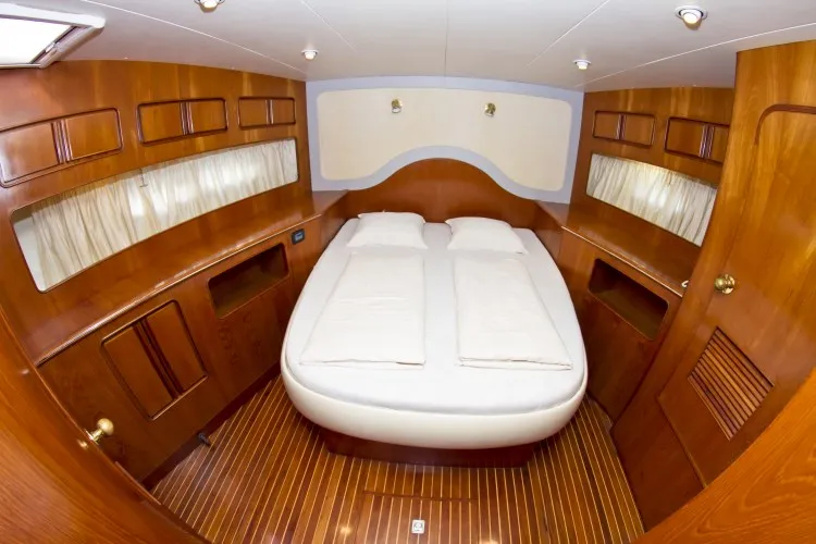 Royal - Motor Yacht in Primošten