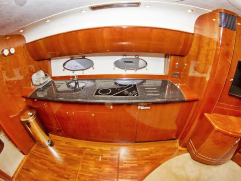 Cool - Motor Yacht in Primošten