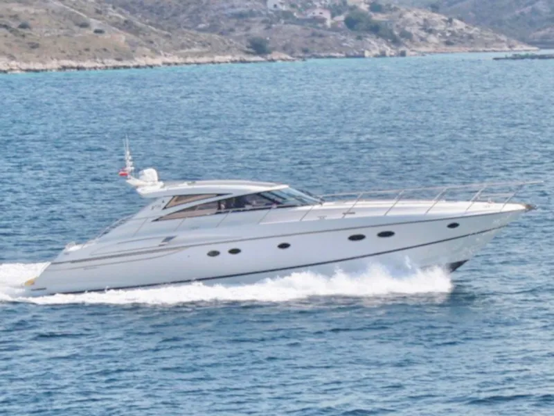 Cool - Motor Yacht in Primošten