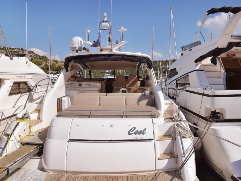 Cool - Motor Yacht in Primošten