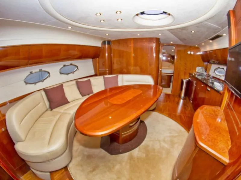 Cool - Motor Yacht in Primošten