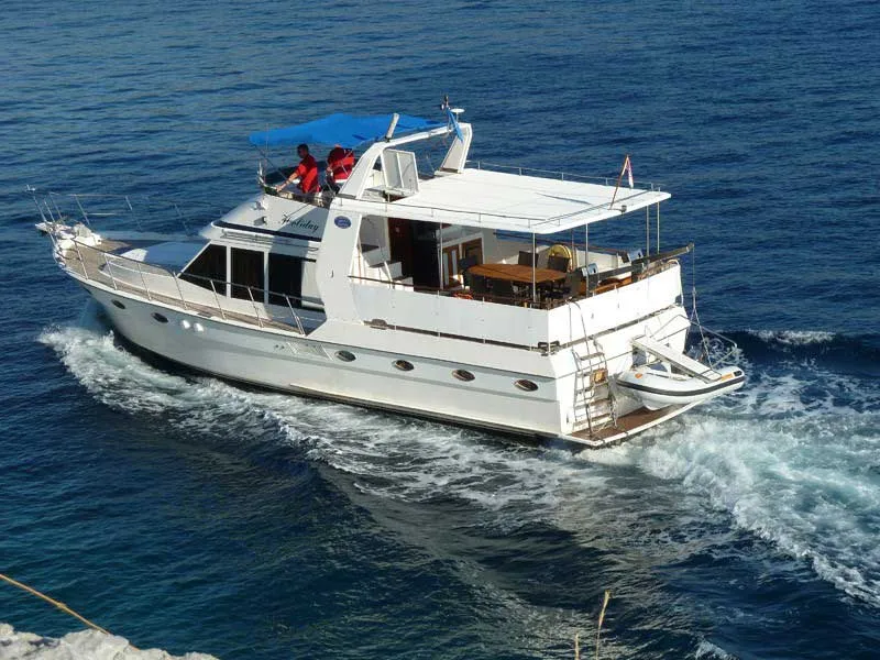 Holiday - Motor Yacht in Primošten