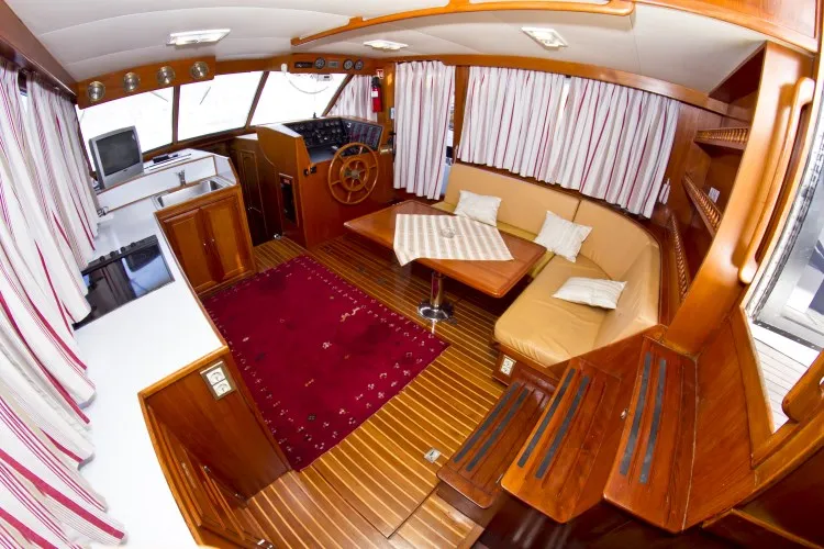 Holiday - Motor Yacht in Primošten