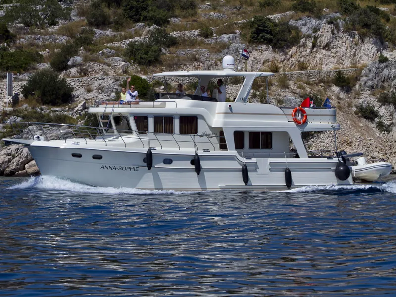 Anna Sophie - Motor Yacht in Primošten