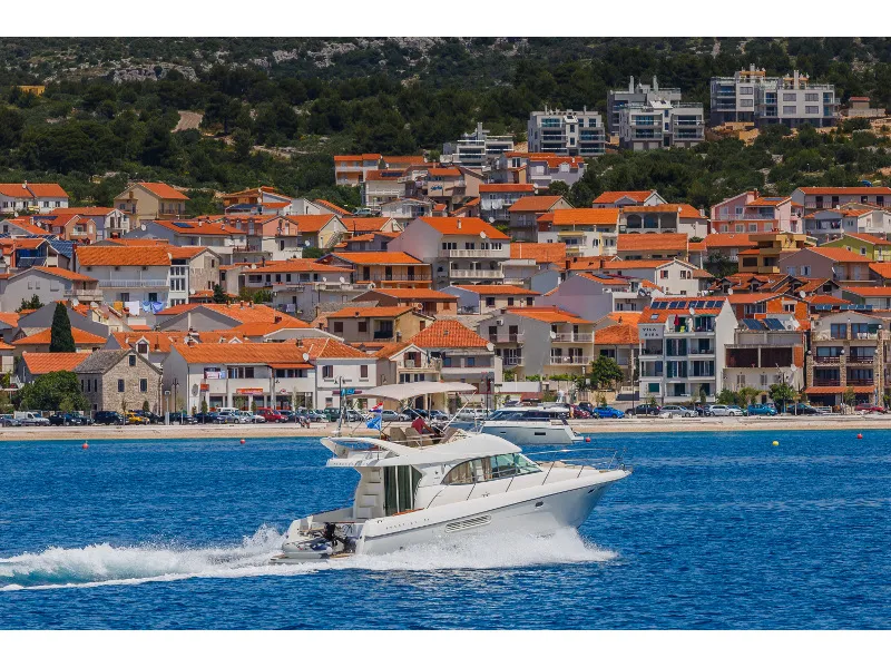 Dodo - Motor Yacht in Primošten