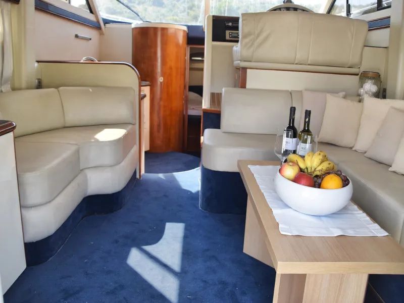Julia - Motor Yacht in Primošten