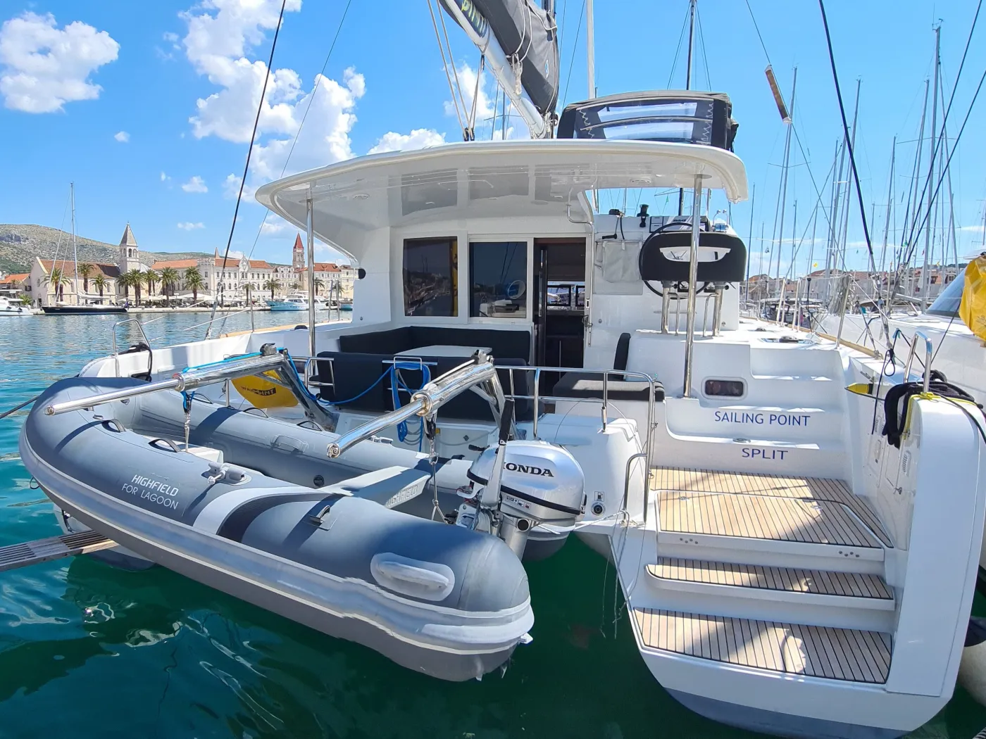 SAILING POINT - Katamaran içinde Trogir