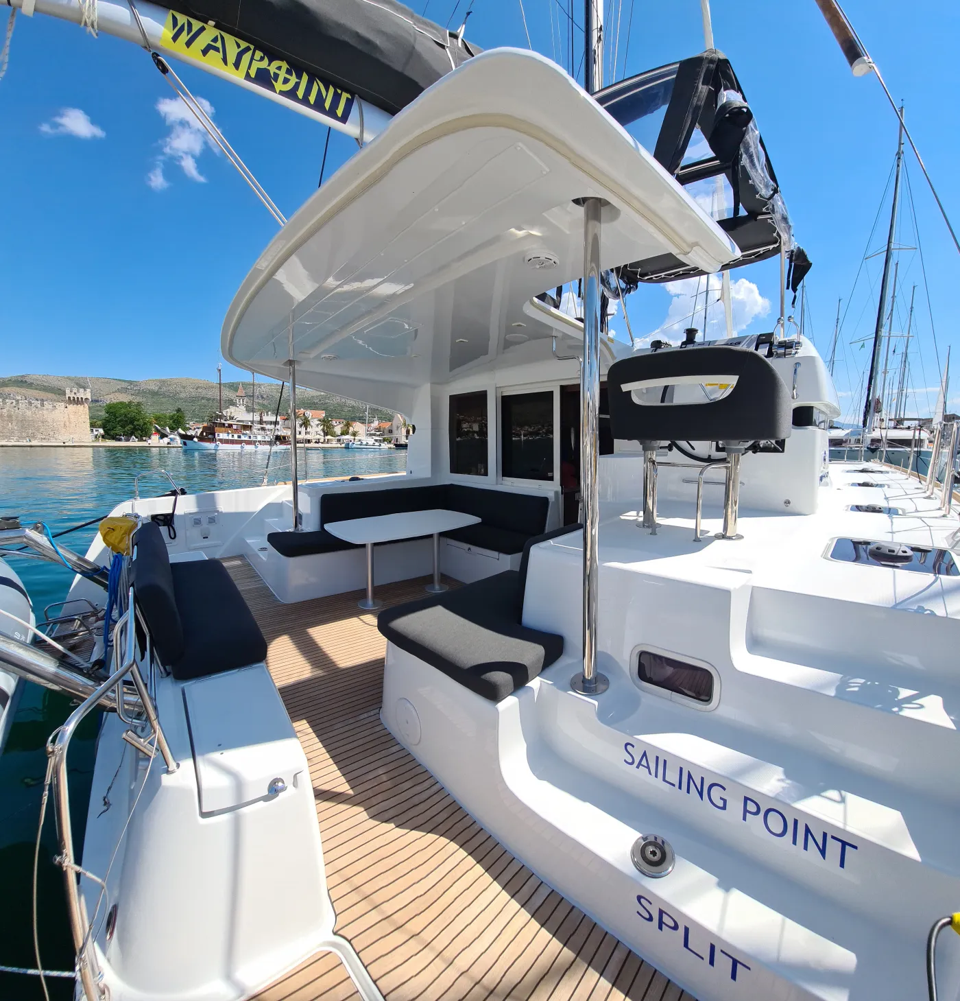 SAILING POINT - Katamaran içinde Trogir