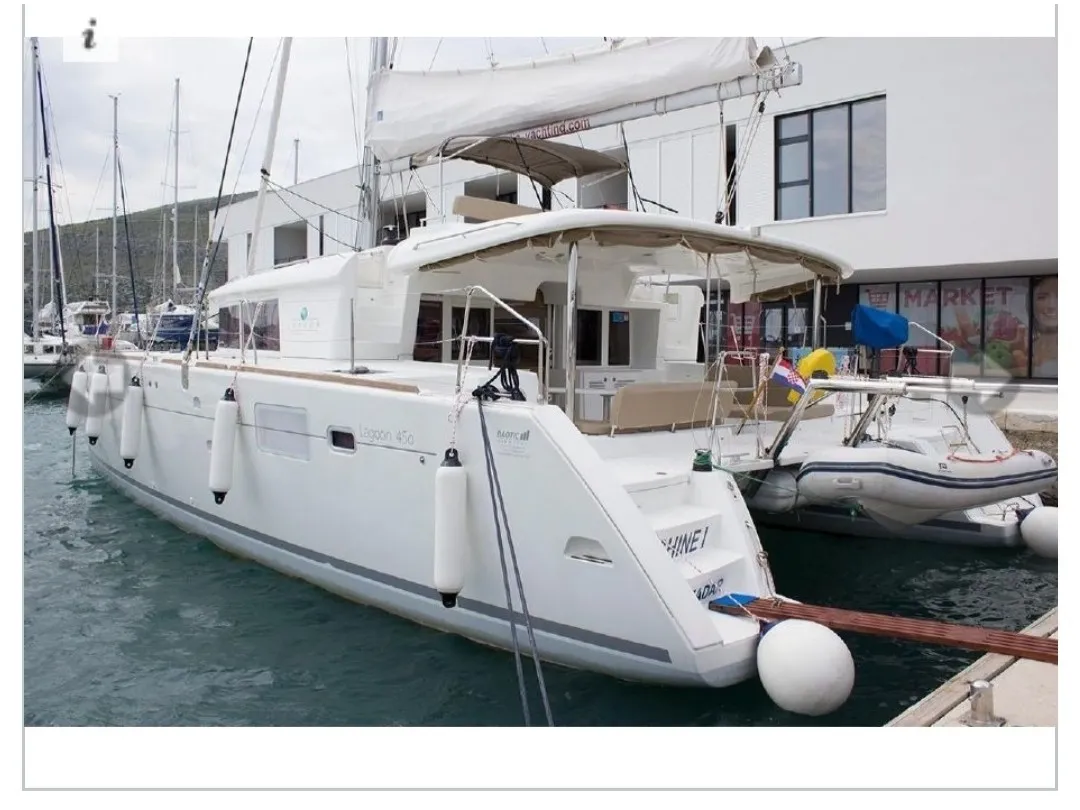SUNSHINE I - Catamaran in Komolac