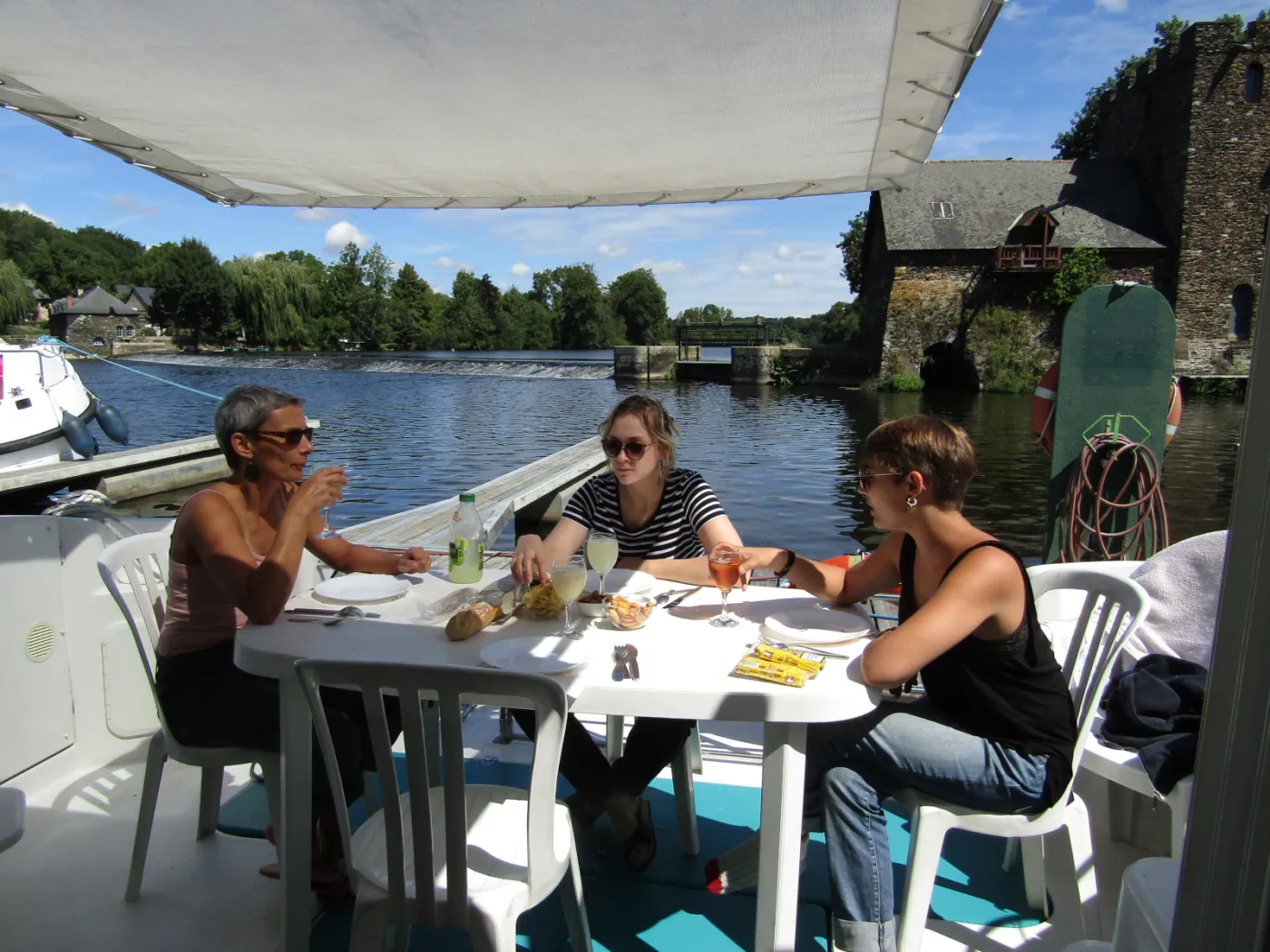 Maestro - Motor Yacht in Grez-Neuville