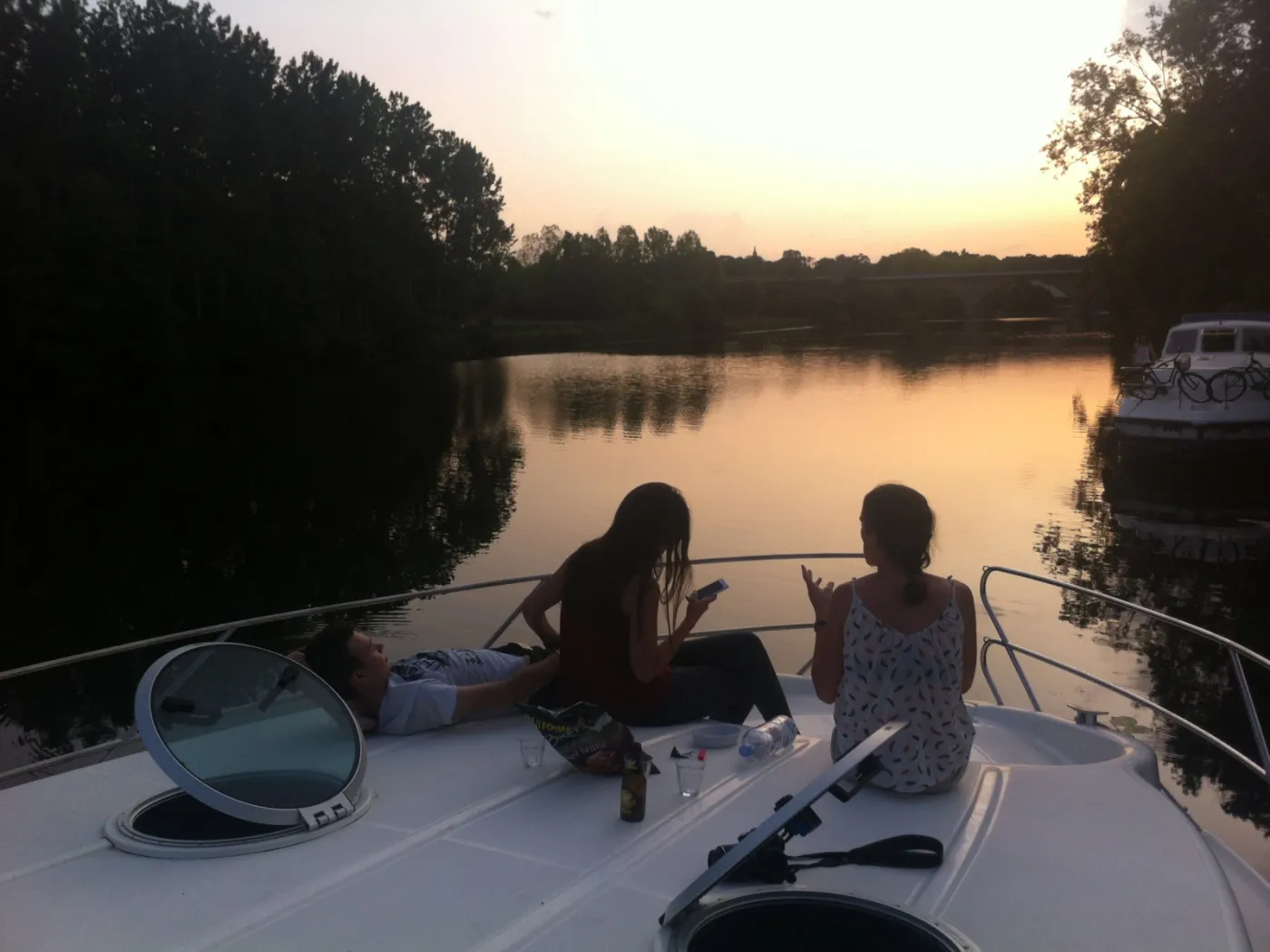 Chorus - Motor Yacht in Grez-Neuville