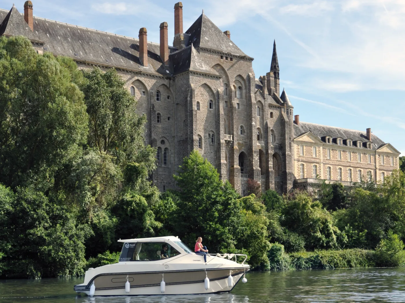 Cantate - Motor Yacht in Grez-Neuville