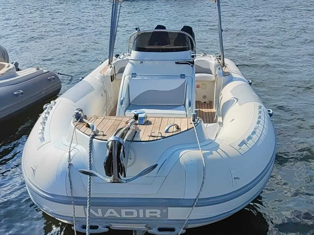 Nadir - Motor Yacht in Cannigione