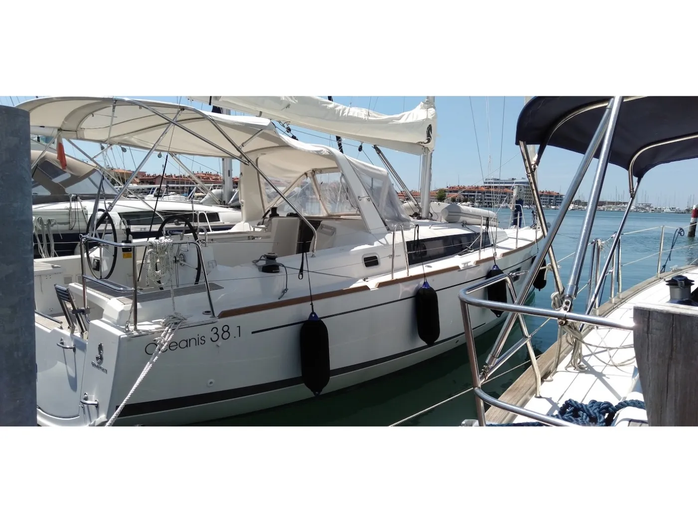 Follia - Sailboat in Cannigione