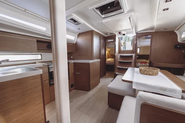 Miro 2022 ( Beneteau Oceanis 40.1 ft)