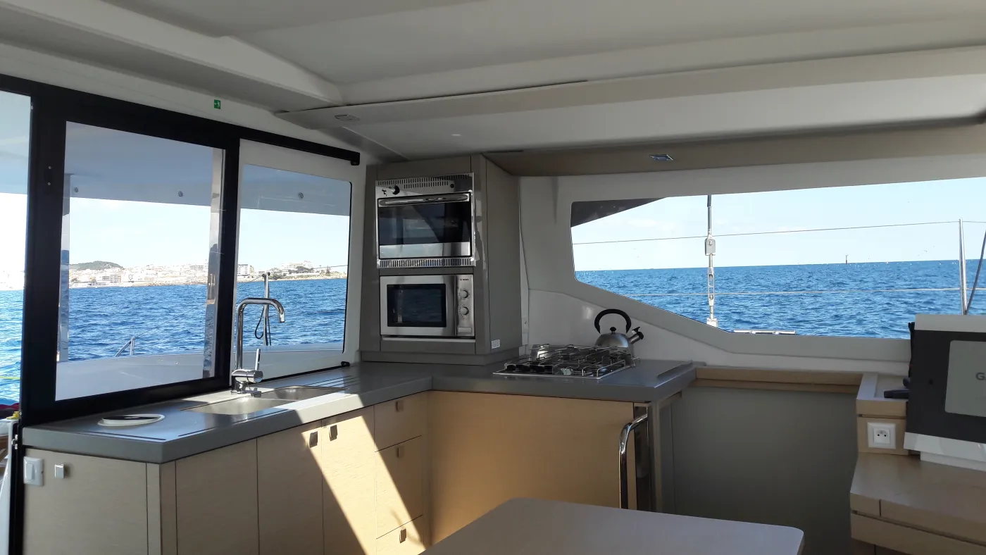 Ginesta - Catamaran in Palamós