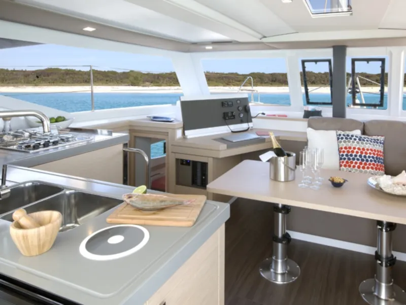 Ginesta - Catamaran in Palamós