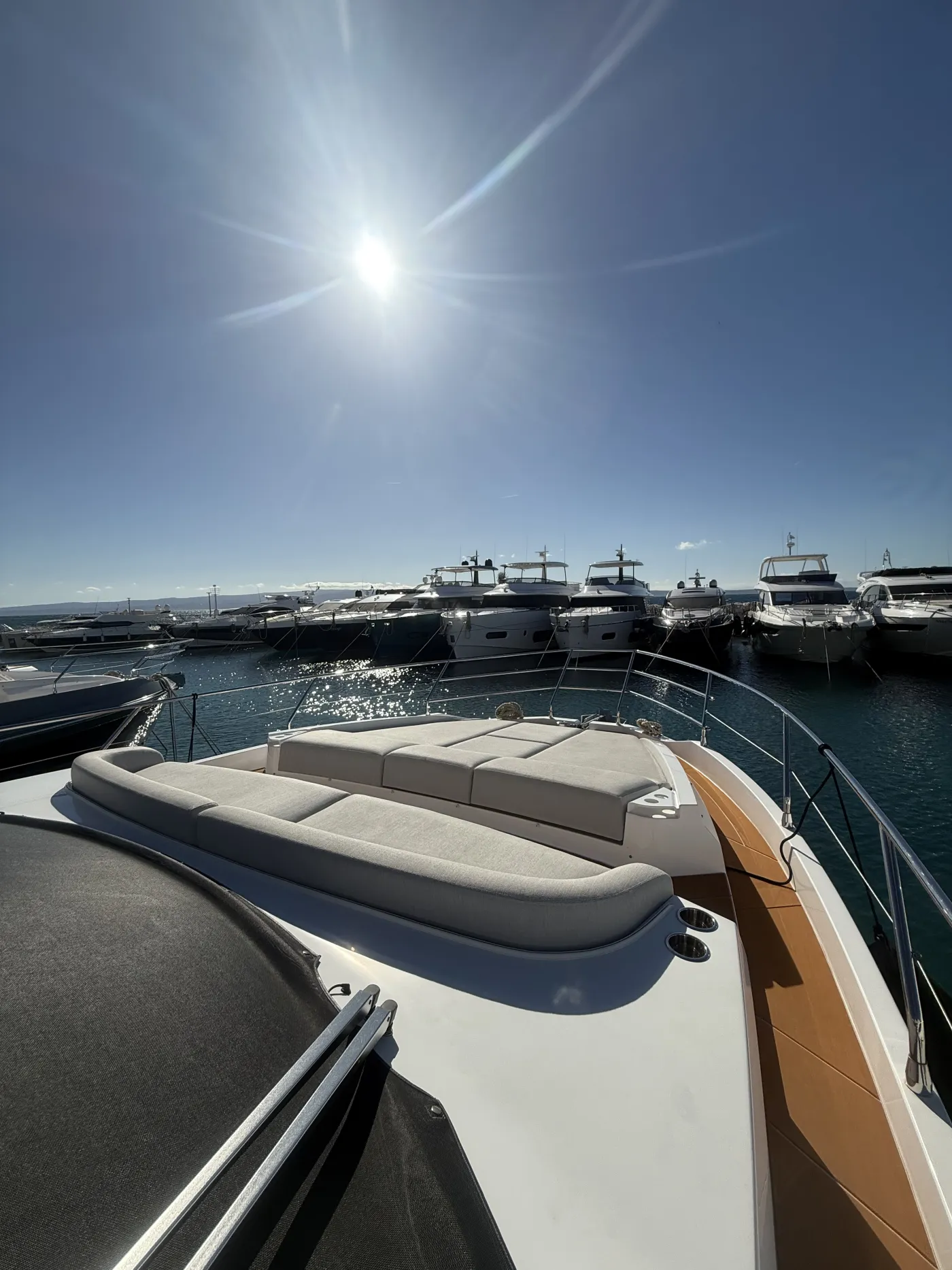 White - Motor Yacht in Split