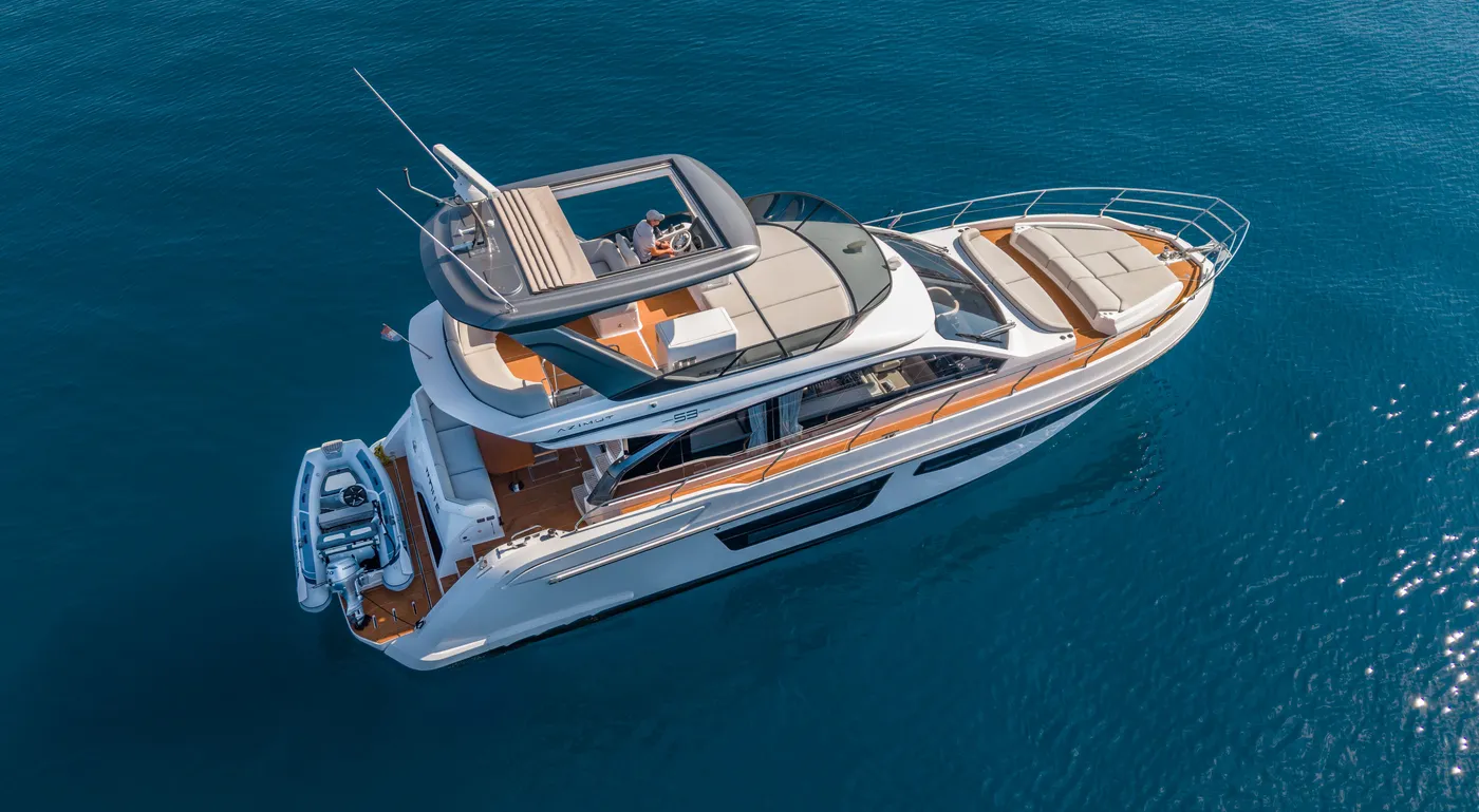 White - Motor Yat içinde Split