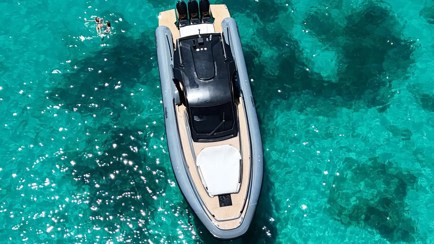 Nautilus 01 - Motor Yat içinde Terracina