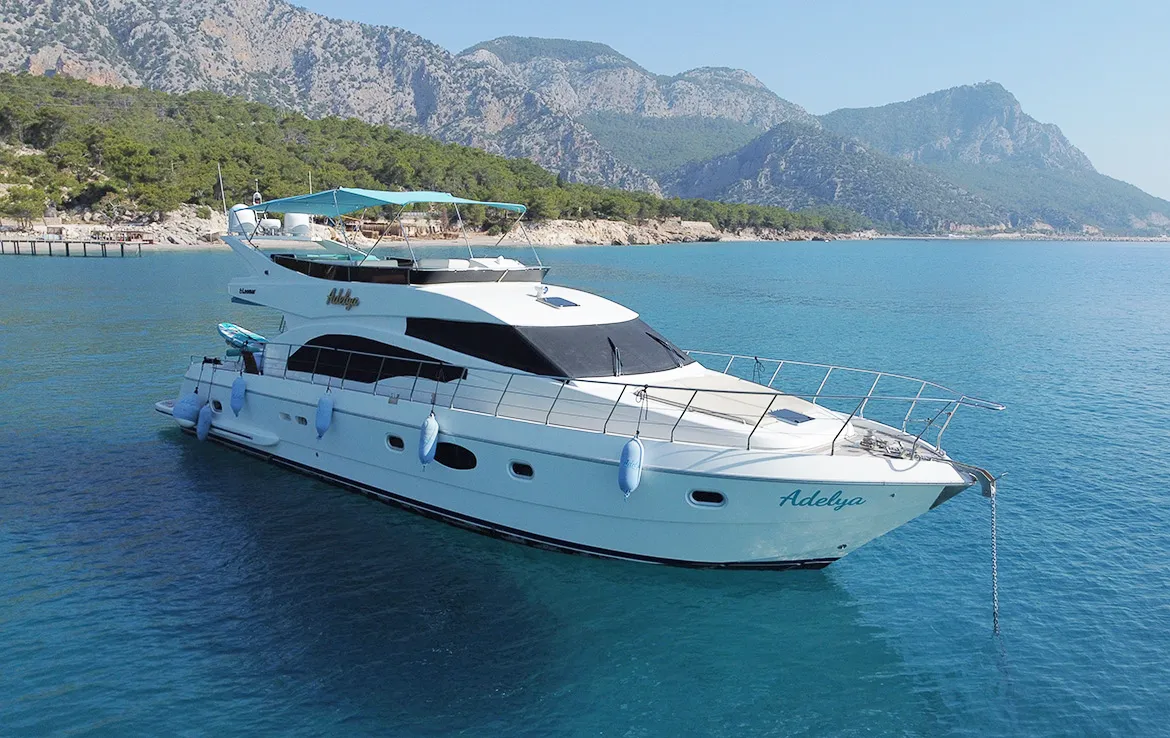 ADELYA - Motor Yacht in Liman