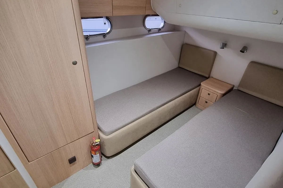 Margo - Motor Yat içinde Pireas