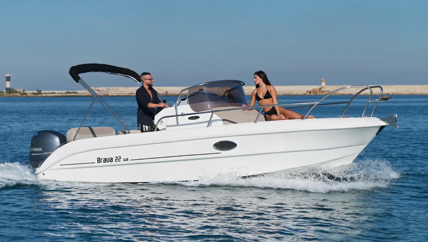 Mingolla Brava - Motor Yacht in Pula