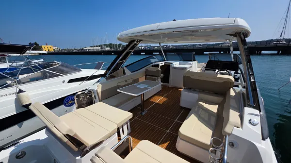 Aquila 32